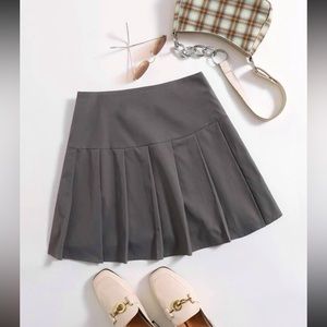 Pleated Skirt 💕 NWOT